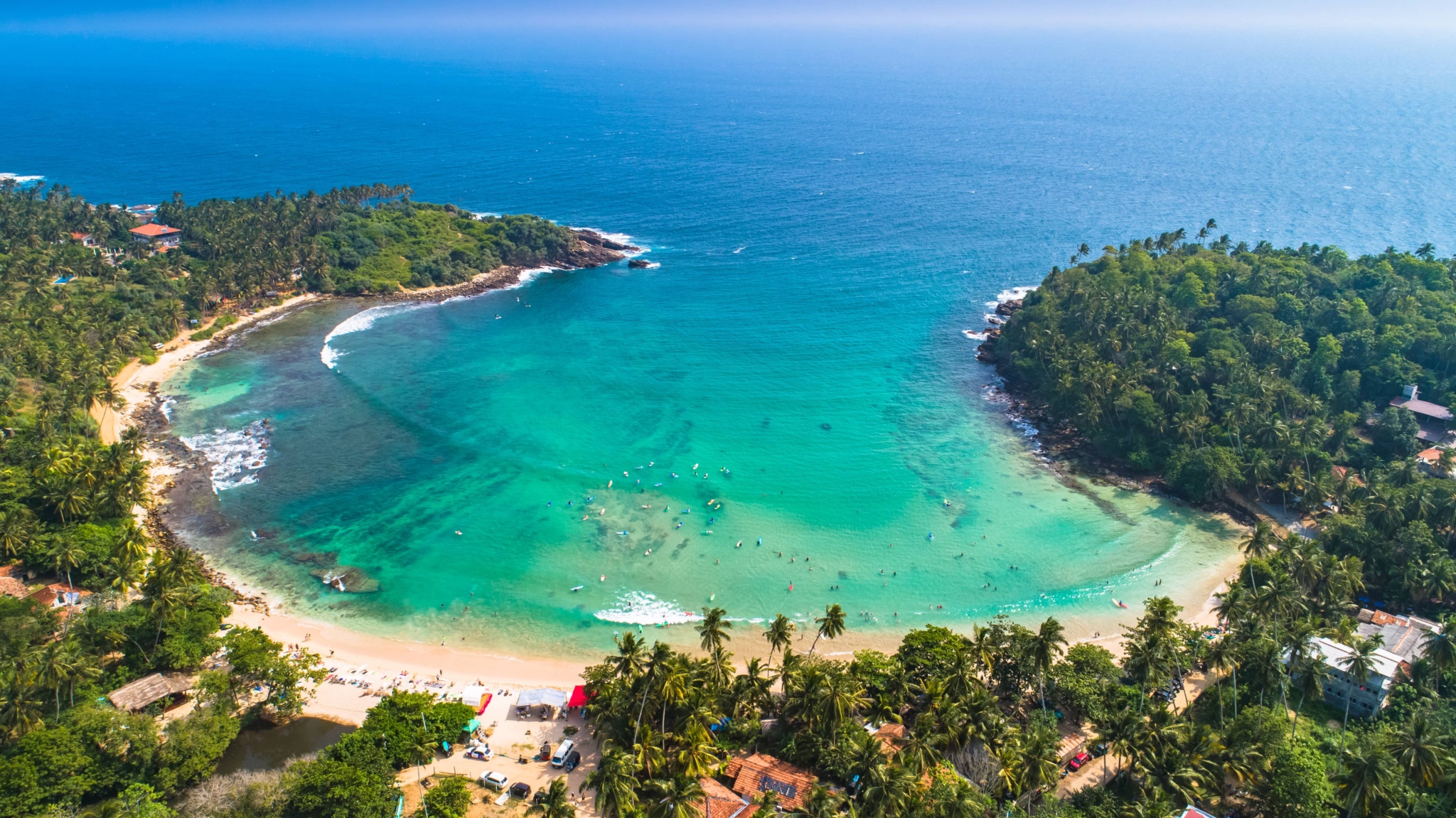 Hiriketiya - Surfing in Sri Lanka